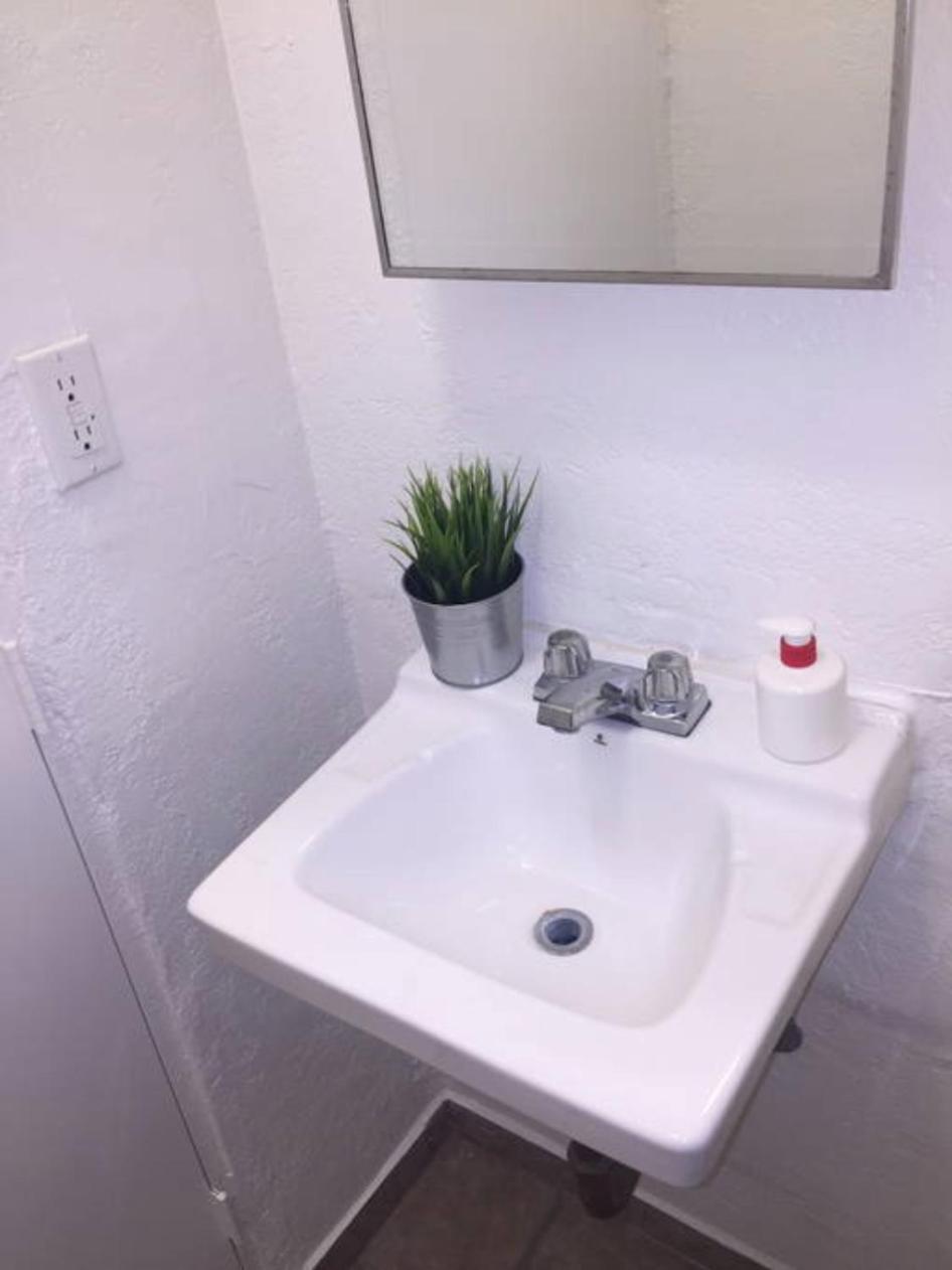 Hollywood Deluxe Suites Λος Άντζελες Εξωτερικό φωτογραφία